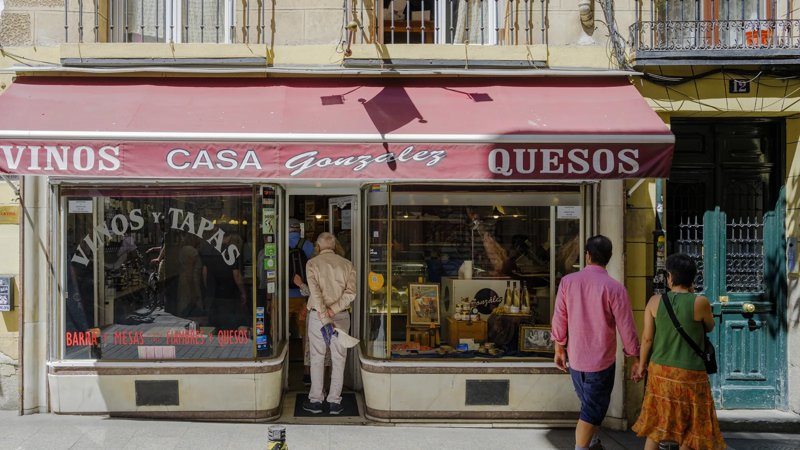 madrid souvenirs 2 Casa González wine and cheese shop on Calle del León, Madrid, open since 1931